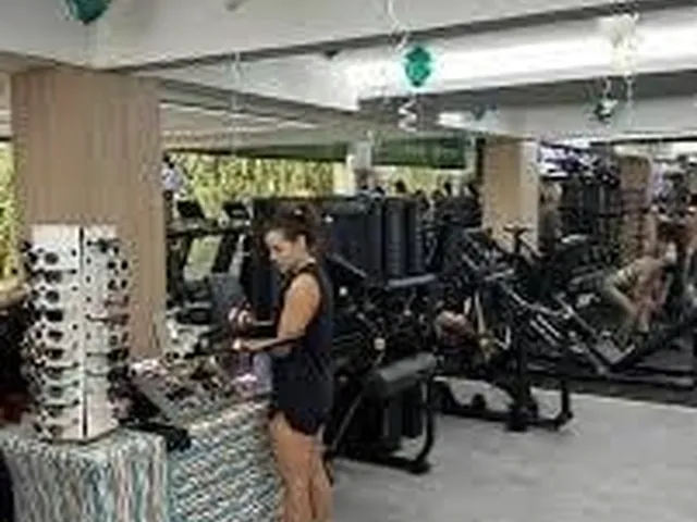 Imagem 7: Alugo Casa mobiliada e decorada no Alphaville I com 5 suítes Closets, Piscina, 5