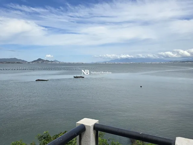 Imagem 8: Casa Beira-Mar a Venda na Ponta do Sambaqui, Florianópolis