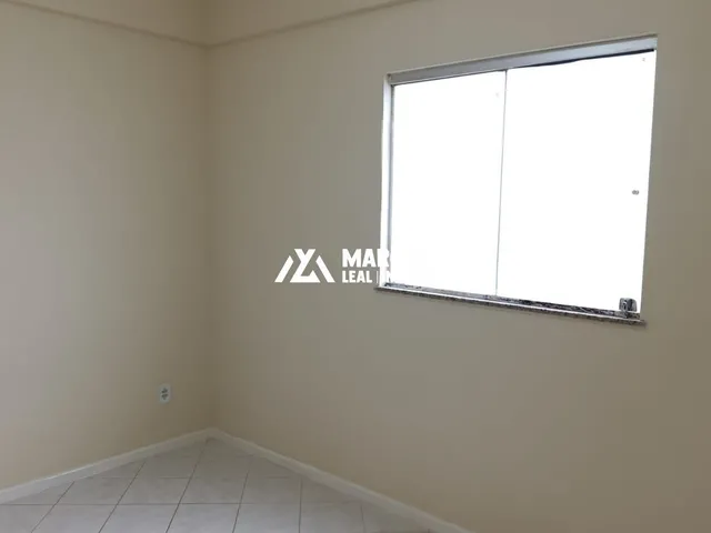 Imagem 6: Vendo apartamento com 2 quartos sendo 1 suite, cozinha ampla com armários planej