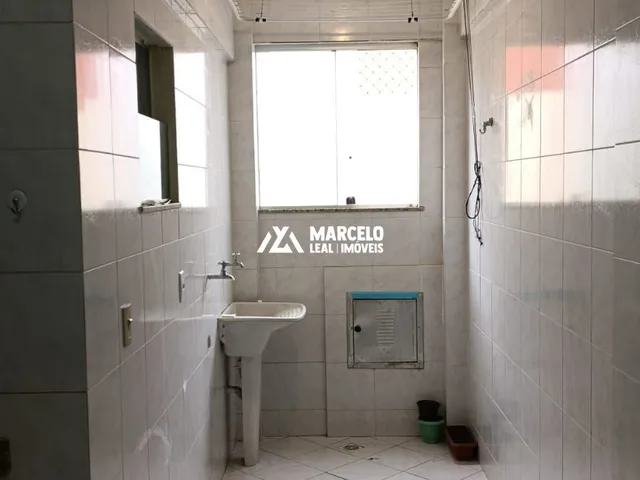 Imagem 16: Vendo apartamento com 2 quartos sendo 1 suite, cozinha ampla com armários planej