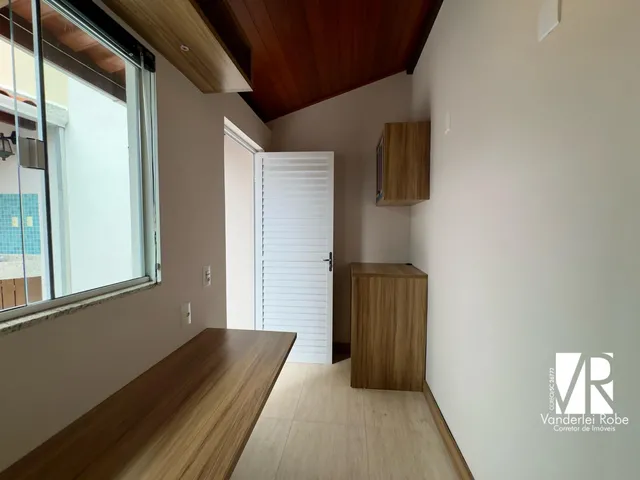 Imagem 3: APARTAMENTO MOBILIADO COM 02 SUÍTES E HOME OFFICE PARA LOCAÇÃO NA PRAIA DOS AMORES –
