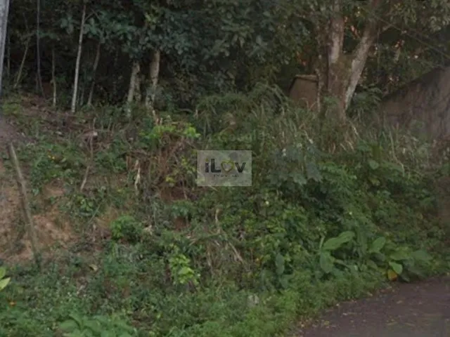 Imagem: O terreno possui 360m² de Área e está localizado em