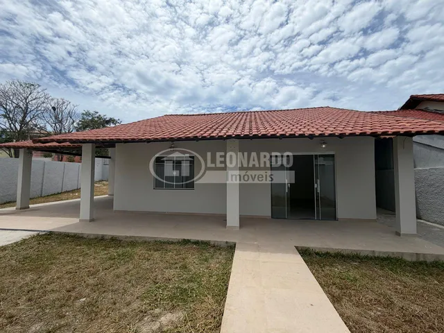 Imagem: Casa À Venda, 03 Quartos, Parque Hotel