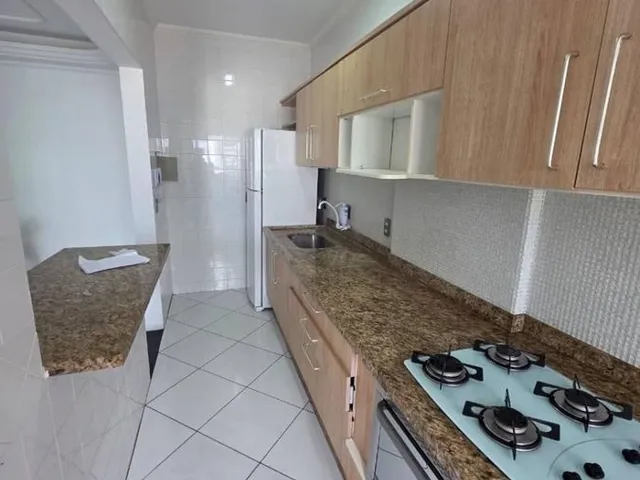 Imagem 15: ALUGUEL DE APARTAMENTO DE 3 DORMITÓRIOS NA RUA 3100 EM BALNEÁRIO CAMBORIÚ
