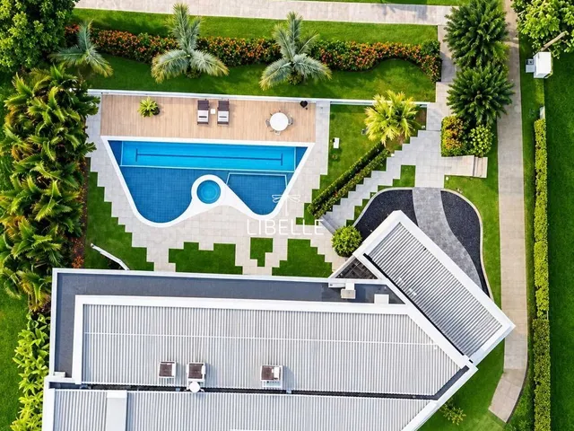 Imagem 5: Casa de Alto Luxo no Alphaville Francisco Brennand | 684 m² | 5 Suítes