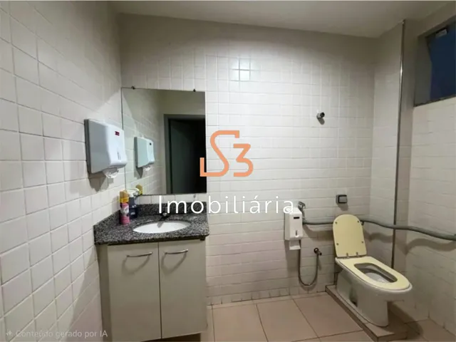 Imagem 13: Loja comercial para locação em Uberlândia-MG, bairro Lídice: 7 salas, 4 banheiros, 3