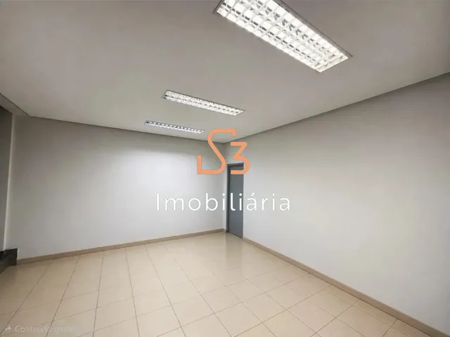 Imagem 2: Loja comercial para locação em Uberlândia-MG, bairro Lídice: 7 salas, 4 banheiros, 3