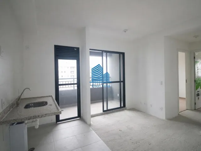 Imagem: O apartamento possui 2 Dormitórios, 1 Suíte, 2 Banheiros,