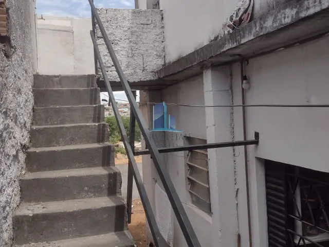 Imagem 6: Imperdível! Casa À Venda em Contagem-Mg, no Bairro Parque Xangri-Lá, com 2 Quartos, 2 Banheiros e 90,00 M² de Área