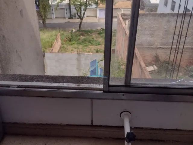 Imagem 14: Imperdível! Casa À Venda em Contagem-Mg, no Bairro Parque Xangri-Lá, com 2 Quartos, 2 Banheiros e 90,00 M² de Área