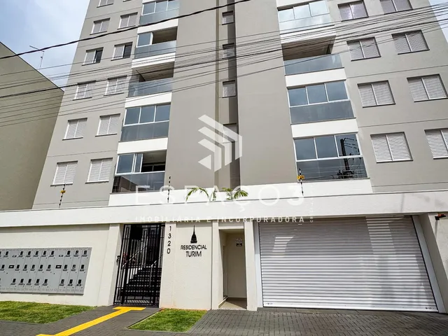 Imagem: Apartamento com cozinha planejada e churrasqueira