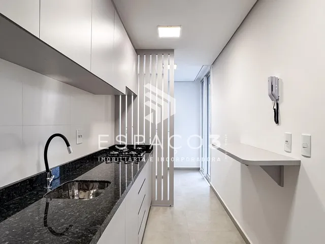 Imagem 12: Apartamento com Cozinha Planejada e Churrasqueira no Centro de Medianeira