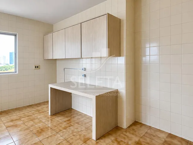 Imagem 3: Apartamento À Venda, Ed. Itália - Centro, Cascavel - Pr - 1 Sui., 2 Quartos - 1 Vaga - 98,50M² Priv
