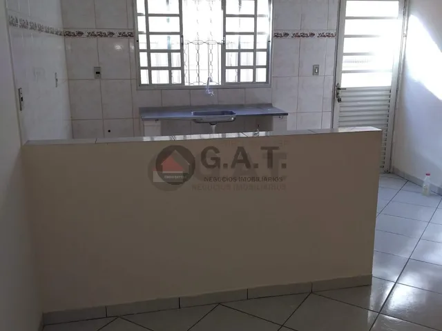Imagem 5: Casa À Venda em Sorocaba-Sp, Jardim Paulista: 2 Quartos, 2 Salas, 1 Banheiro, 4 Vagas de Garagem, 110M²