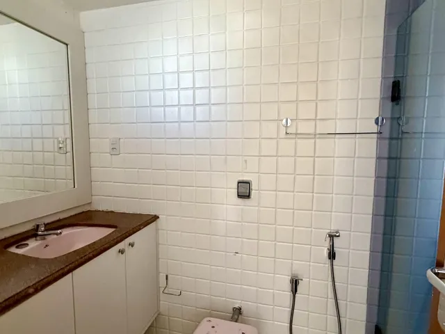 Imagem 3: 4 Quartos À Venda na Pituba - Mais Espaço e Privacidade para Você e Sua Família!