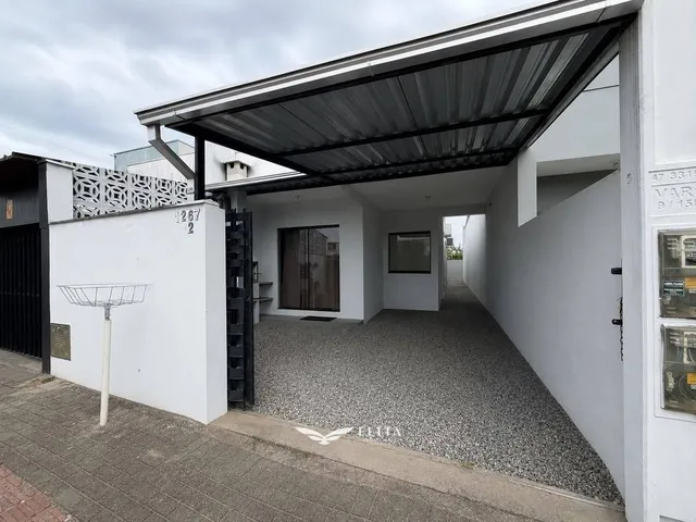 Imagem: A casa possui 3 Dormitórios, 2 Suítes, 3 Banheiros, 2