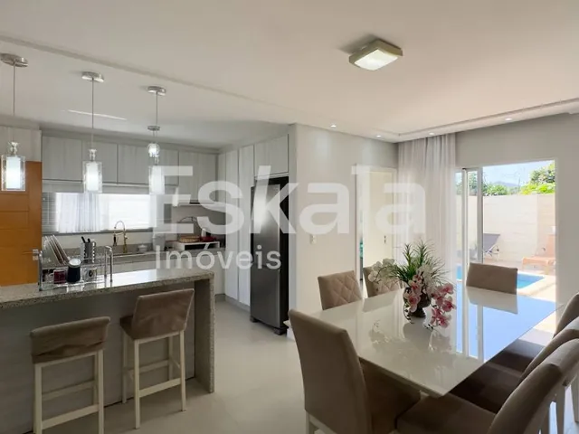 Imagem 1: Casa Alto Padrão Semimobiliada com 01 Suíte + 03 Quartos
