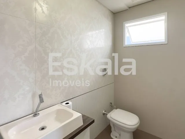 Imagem 9: Casa Alto Padrão Semimobiliada com 01 Suíte + 03 Quartos