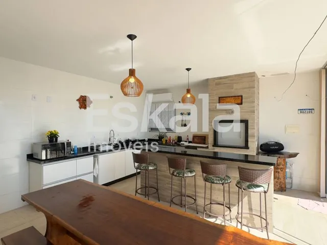 Imagem 8: Casa Alto Padrão Semimobiliada com 01 Suíte + 03 Quartos