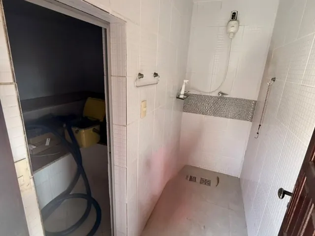 Imagem 15: Maravilhosa Casa para Locação em Guarapari-Es, Itapebussu: 3 Quartos, 3 Suítes, Área Gourmet, Piscina, Sauna e Mais!