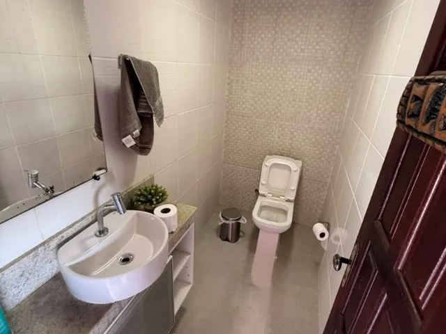 Imagem 2: Maravilhosa Casa para Locação em Guarapari-Es, Itapebussu: 3 Quartos, 3 Suítes, Área Gourmet, Piscina, Sauna e Mais!