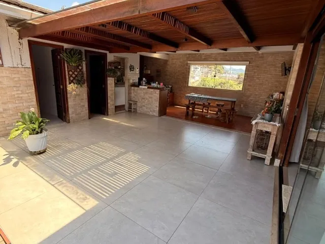 Imagem 13: Maravilhosa Casa para Locação em Guarapari-Es, Itapebussu: 3 Quartos, 3 Suítes, Área Gourmet, Piscina, Sauna e Mais!