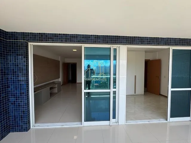Imagem 16: Apartamento À Venda em Pituaçu com 4 Quartos 2 Suítes 2 Salas 3 Banheiros e 140,00 M²
