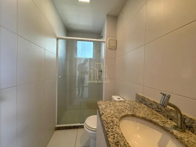 Imagem 15: Apartamento À Venda em Pituaçu com 4 Quartos 2 Suítes 2 Salas 3 Banheiros e 140,00 M²