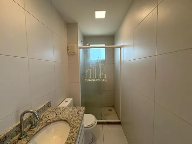 Imagem 14: Apartamento À Venda em Pituaçu com 4 Quartos 2 Suítes 2 Salas 3 Banheiros e 140,00 M²