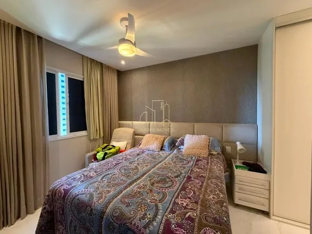 Imagem 7: Apartamento À Venda em Pituaçu com 3 Quartos 2 Suítes 2 Salas 3 Banheiros 2 Vagas de Garagem e 142M² de Área