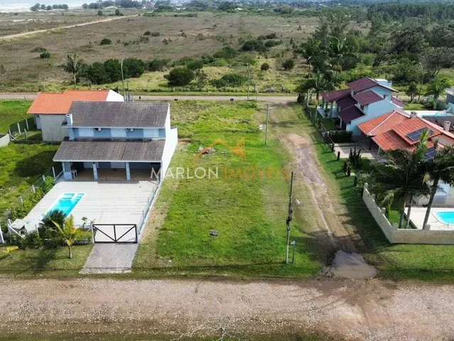 Imagem: Raro Terreno de Esquina a Venda na Praia