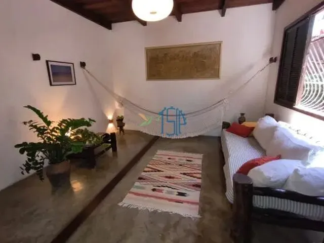 Imagem: Casa Duplex de Esquina na Vila de Ponta