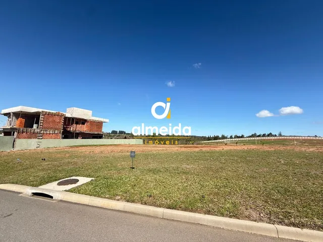 Imagem: O terreno possui 592m² de Área e está localizado em