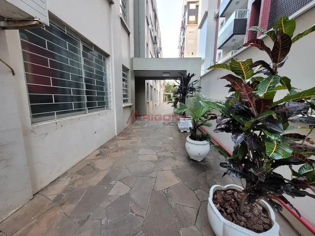Imagem 2: Apartamento 02 Dormitórios com Garagem