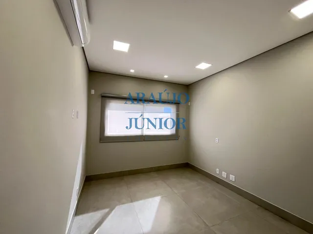 Imagem 7: Casa Comercial para Locação no Centro de Americana-Sp: 7 Salas, 3 Banheiros, 13 Vagas de Garagem!