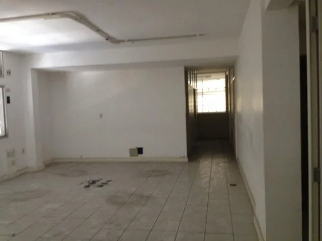Imagem 6: Alugo 530M2 de Área com Divisórias Removiveis -8 Garagens