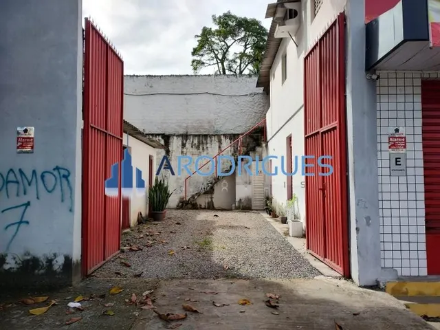 Imagem 4: Excelente Ponto Comercial para Locação em Salvador-Ba, Bairro Pernambués: 2 Salas, 3 Banheiros, 6 Vagas de Garagem!