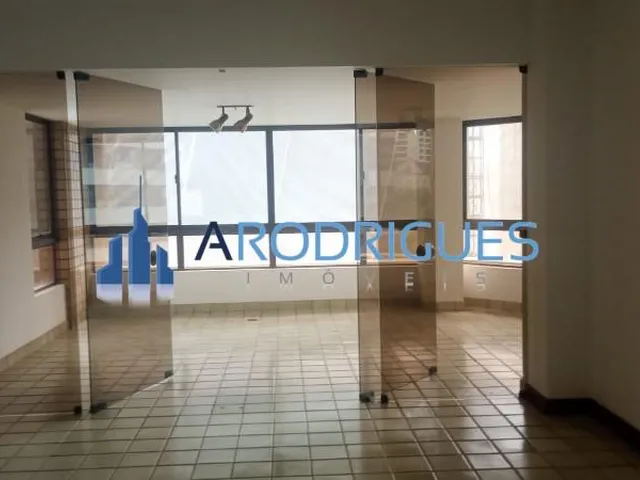 Imagem 4: Alugue Agora Este Luxuoso Apartamento de 4 Quartos na Graça, Salvador-Ba, com 319M² e 3 Vagas de Garagem!