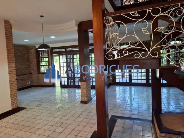 Imagem 9: Casa de Luxo em Condomínio em Piatã: 5 Quartos, 5 Suítes, 3 Salas, 6 Banheiros, 2 Vagas, 450M² - Venda e Aluguel