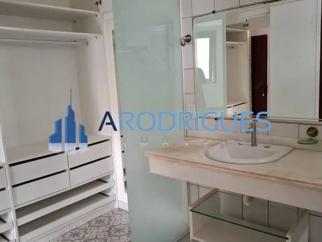 Imagem 15: Casa de Luxo em Condomínio em Piatã: 5 Quartos, 5 Suítes, 3 Salas, 6 Banheiros, 2 Vagas, 450M² - Venda e Aluguel