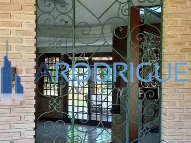 Imagem 8: Casa de Luxo em Condomínio em Piatã: 5 Quartos, 5 Suítes, 3 Salas, 6 Banheiros, 2 Vagas, 450M² - Venda e Aluguel