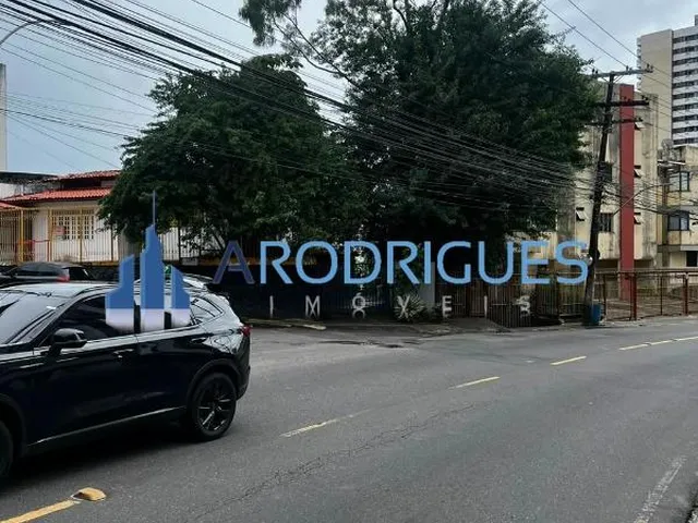 Imagem 2: Imóvel Comercial de Alto Padrão na Federação - Salvador/Ba: 8 Salas, 4 Banheiros, 5 Vagas de Garagem - 496M²