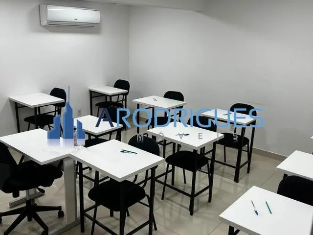 Imagem 8: Imóvel Comercial de Alto Padrão na Federação - Salvador/Ba: 8 Salas, 4 Banheiros, 5 Vagas de Garagem - 496M²