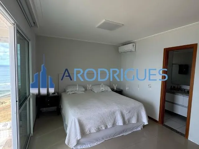 Imagem 9: Apartamento de Alto Padrão para Locação Anual em Pituaçu 200M² 4 Suítes 4 Vagas Frente Mar, Vista Mar, Mobiliado
