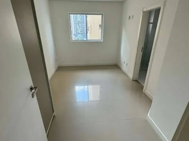 Imagem 4: Apartamento Á Venda 3 Suítes 134M2 Privativos 2 Vagas Pagamento Direto com Proprietário em Meia Praia Itapema Sc