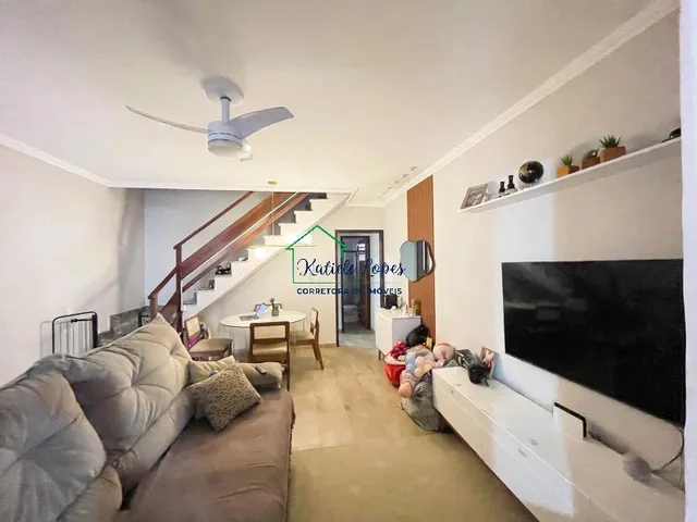 Imagem: A casa em condomínio possui 2 Dormitórios, 2 Banheiros, 1