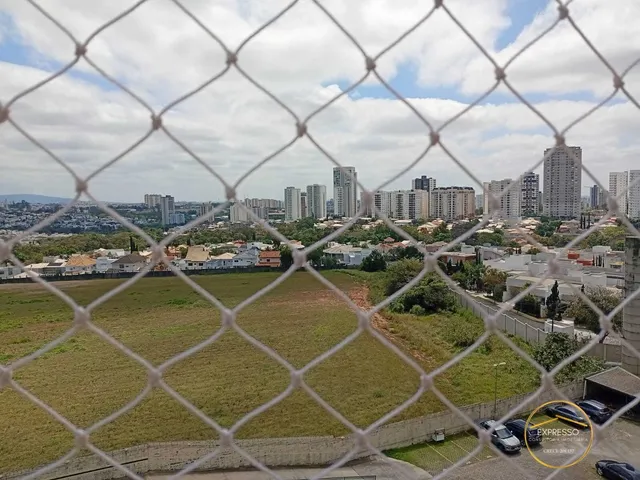 Imagem: O apartamento possui 4 Dormitórios, 1 Banheiro, 1 Vaga na