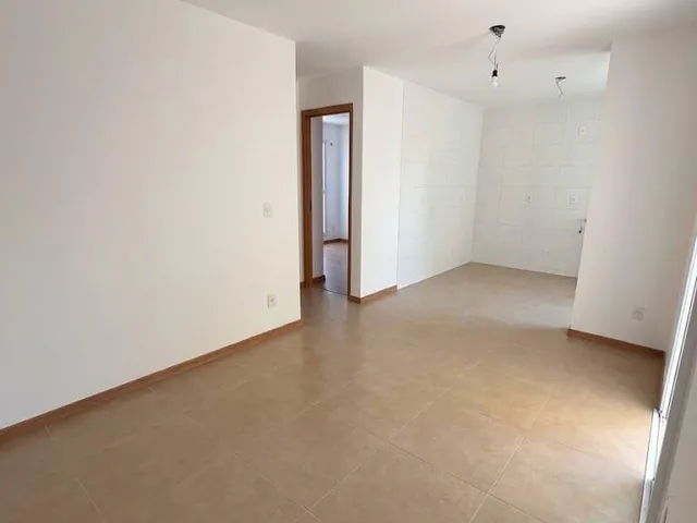 Imagem: O apartamento possui 2 Dormitórios, 1 Banheiro, 1 Vaga na