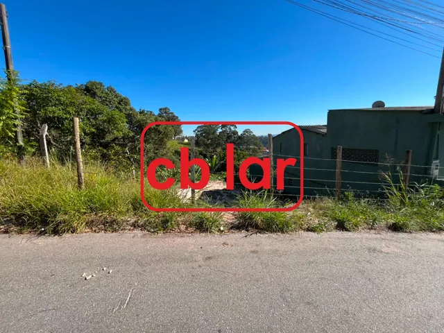 Imagem: O terreno possui 500m² de Área Privada e está localizado