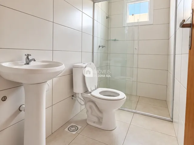 Imagem 9: Excelente Oportunidade! Sobrado Aconchegante em Condomínio Fechado com Infraestrutura Completa